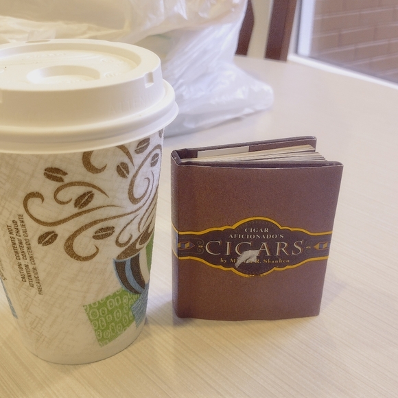 cigar mini book - Picture 1 of 3